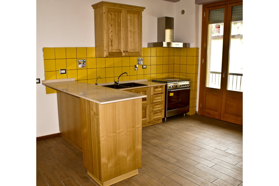 Cucina classica in castagno (PP-CC007)