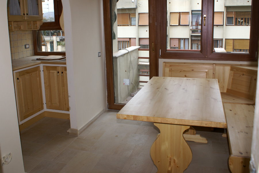 Cucina in finta muratura in abete color naturale (PP-CFM019)