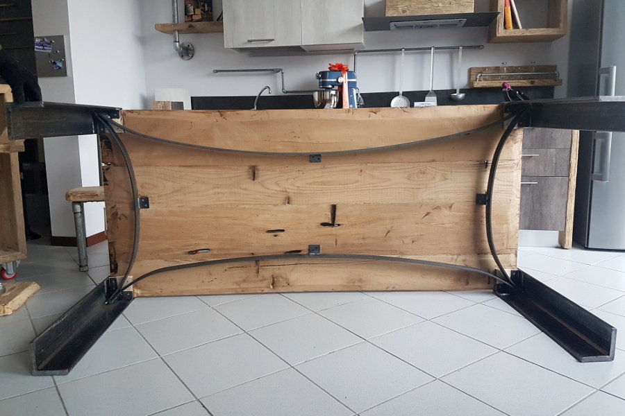 Tavolo in legno di recupero con piano rovere (XT-TAV005) - Mobili