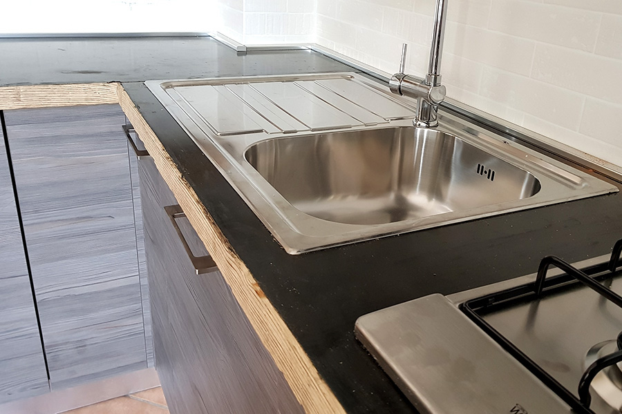 Cucina in legno di recupero e tuni in acciaio XT-CUC004