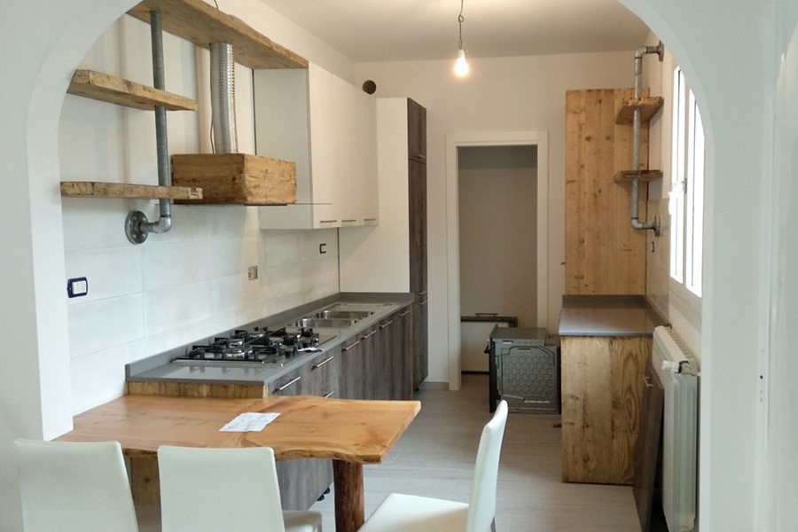 Cucina in legno di recupero e tubi acciaio (XT-CUC006)