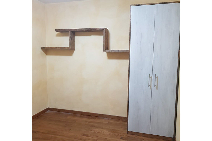 Composizione in legno di recupero