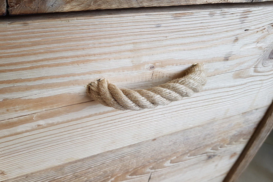 Comò in legno di recupero (XN-GRU004)