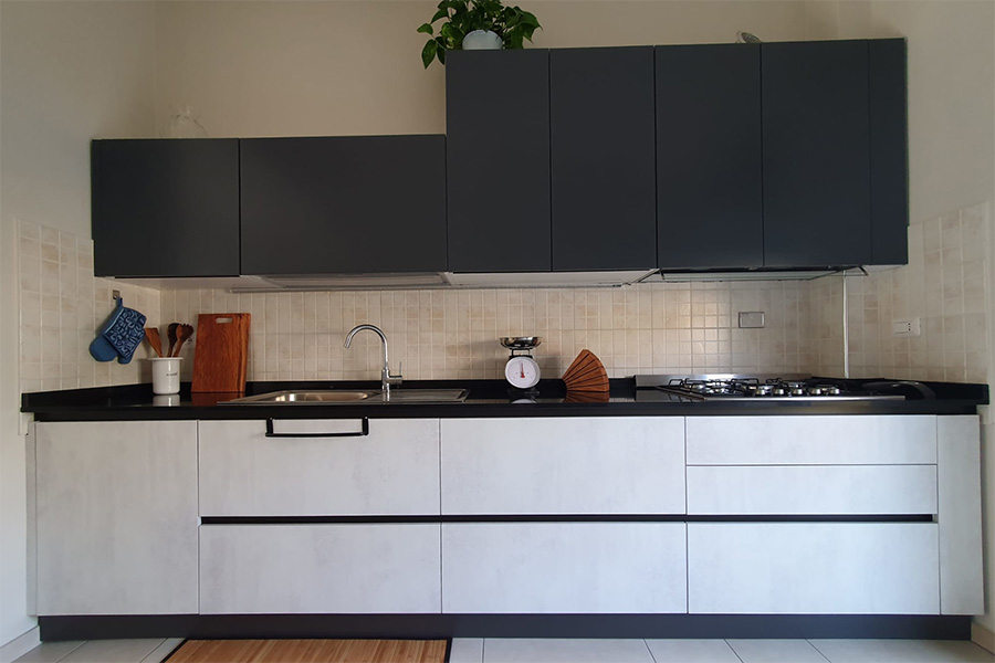 Cucina moderna con gole (EVO-CUC002)