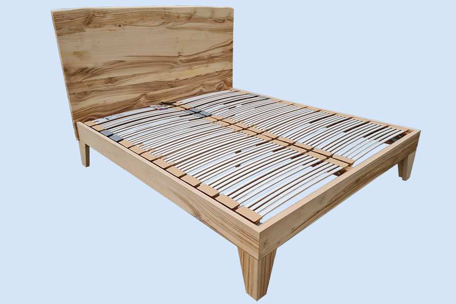 letto in castagno (PP-LET001)