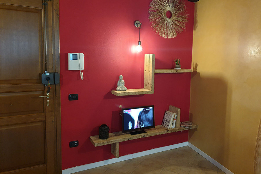 Porta TV in legno vecchio (XN-PTV010)