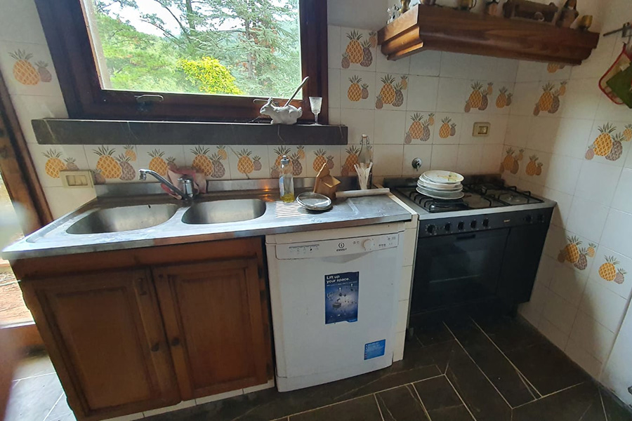 Cucina in finta muratura frontali castagno (PP-CFM051)