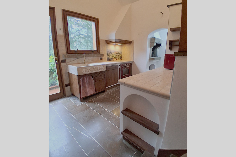 Cucina in finta muratura frontali castagno (PP-CFM051)