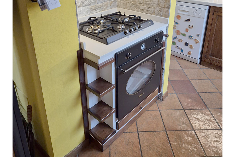 Piccolo intervento cucina in finta muratura