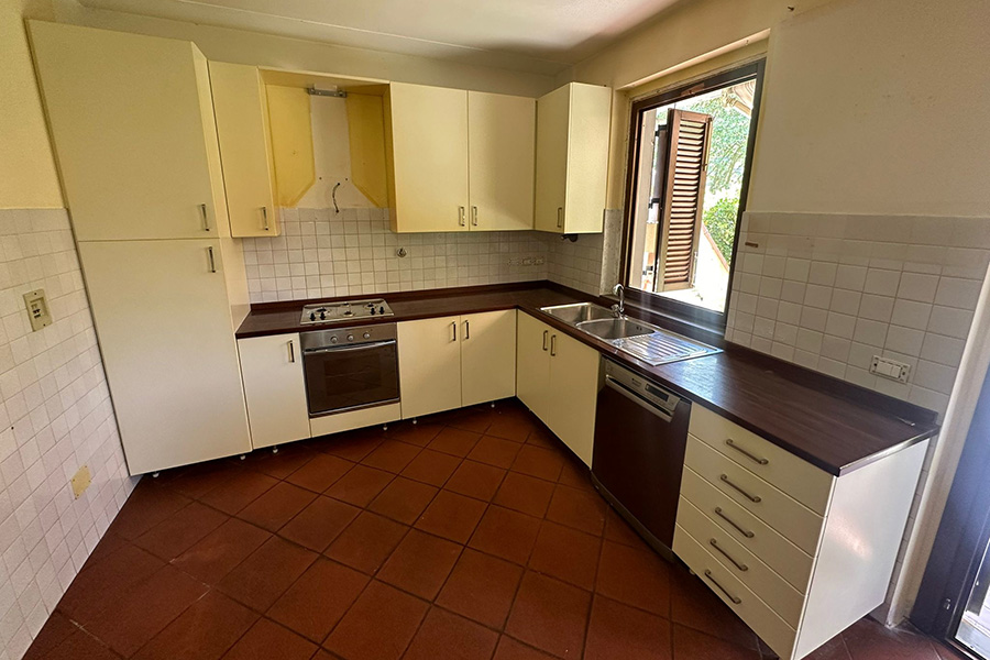 Cucina moderna bianca opaca