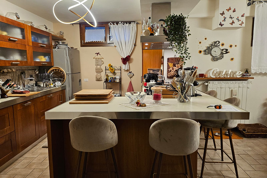 Cucina moderna nuovo top e schienale
