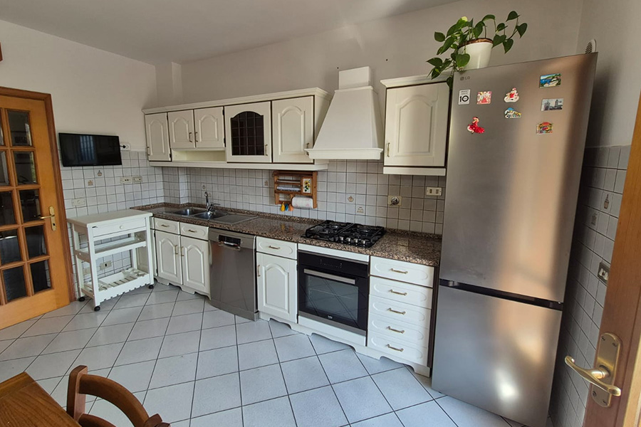 Verniciatura vecchia cucina PP-CC013